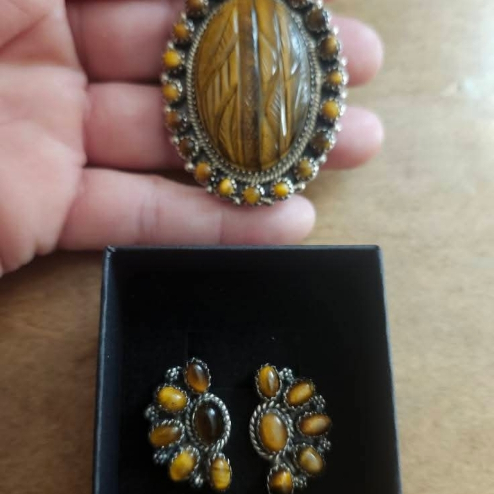 Carved Tigerseye Ring & Earrings